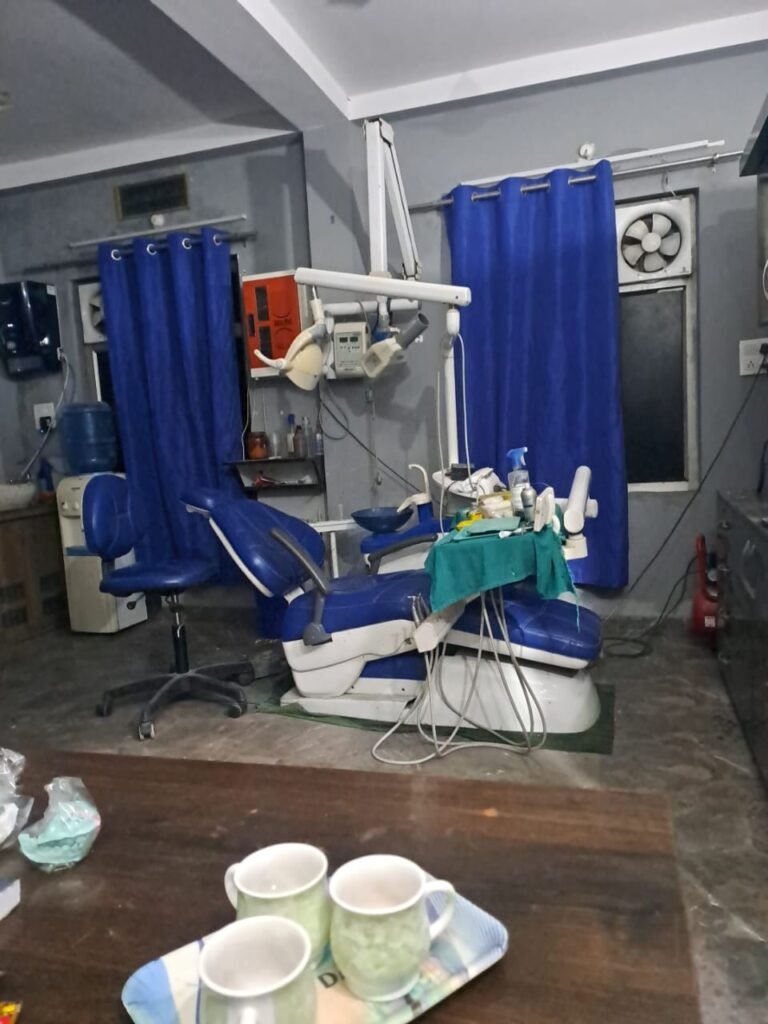 Rafiq dental aligarh